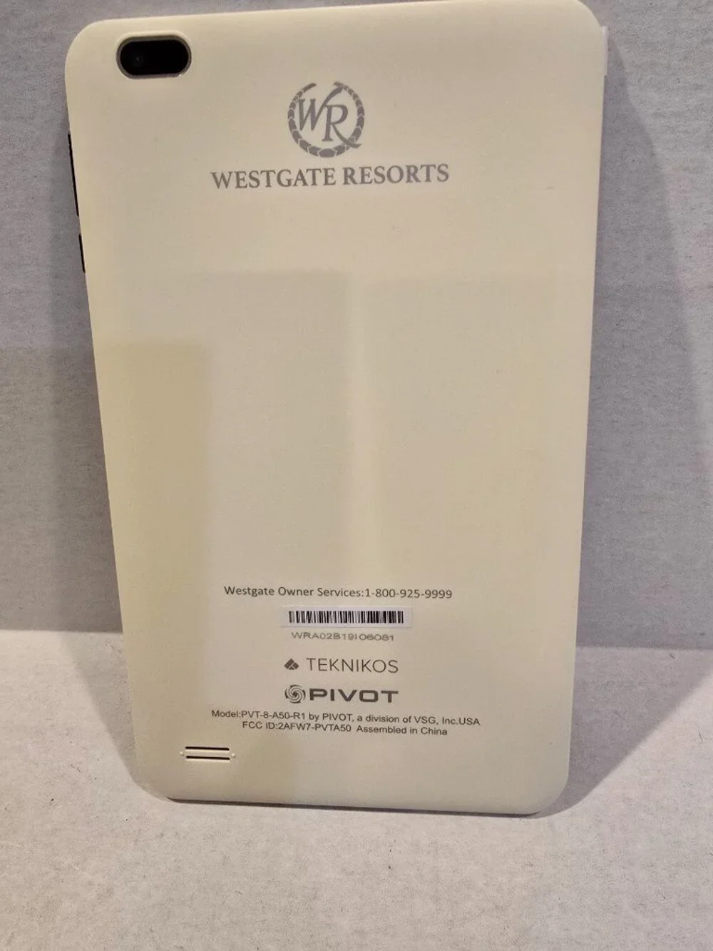 Tablet Android Teknikos Pivot T801 Model PVT-8-A50-R1 Leather Case NEW in Box